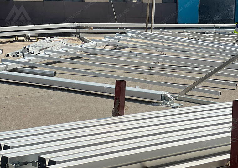 悬挂端面方管.jpg 悬挂端面方管.jpg